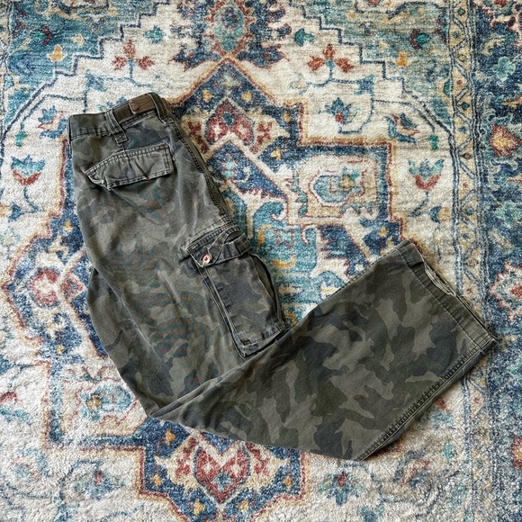 Vintage Brody Jeans Camouflage Baggy Pants Size 30 - Picture 1 of 6